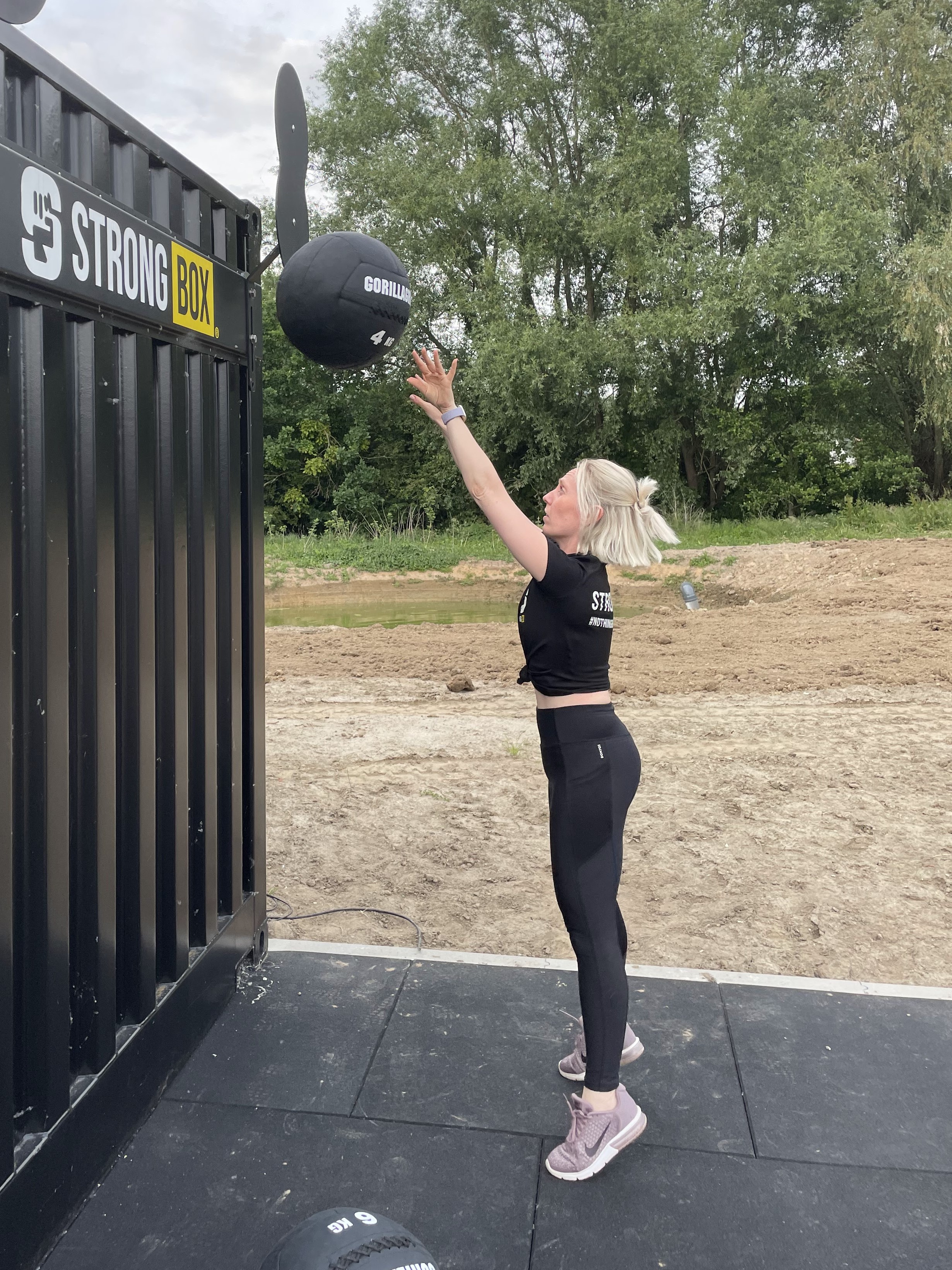 Strongbox container cup